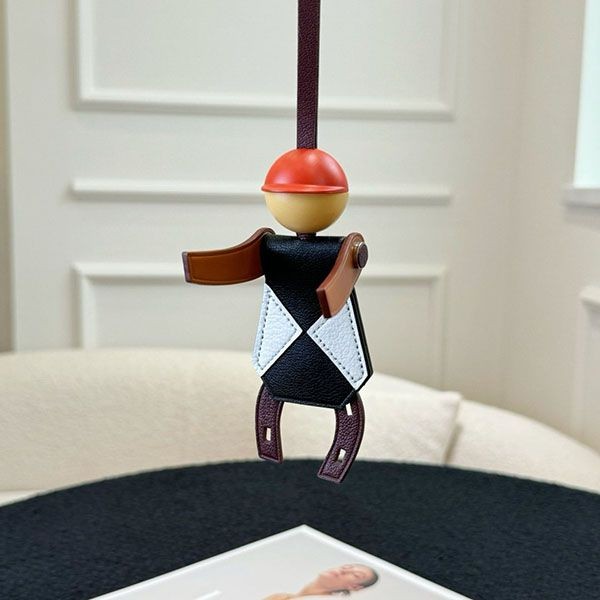 大人気!エルメス 即ゲット CUTE  劇レア☆ラッキーカラー erz30371